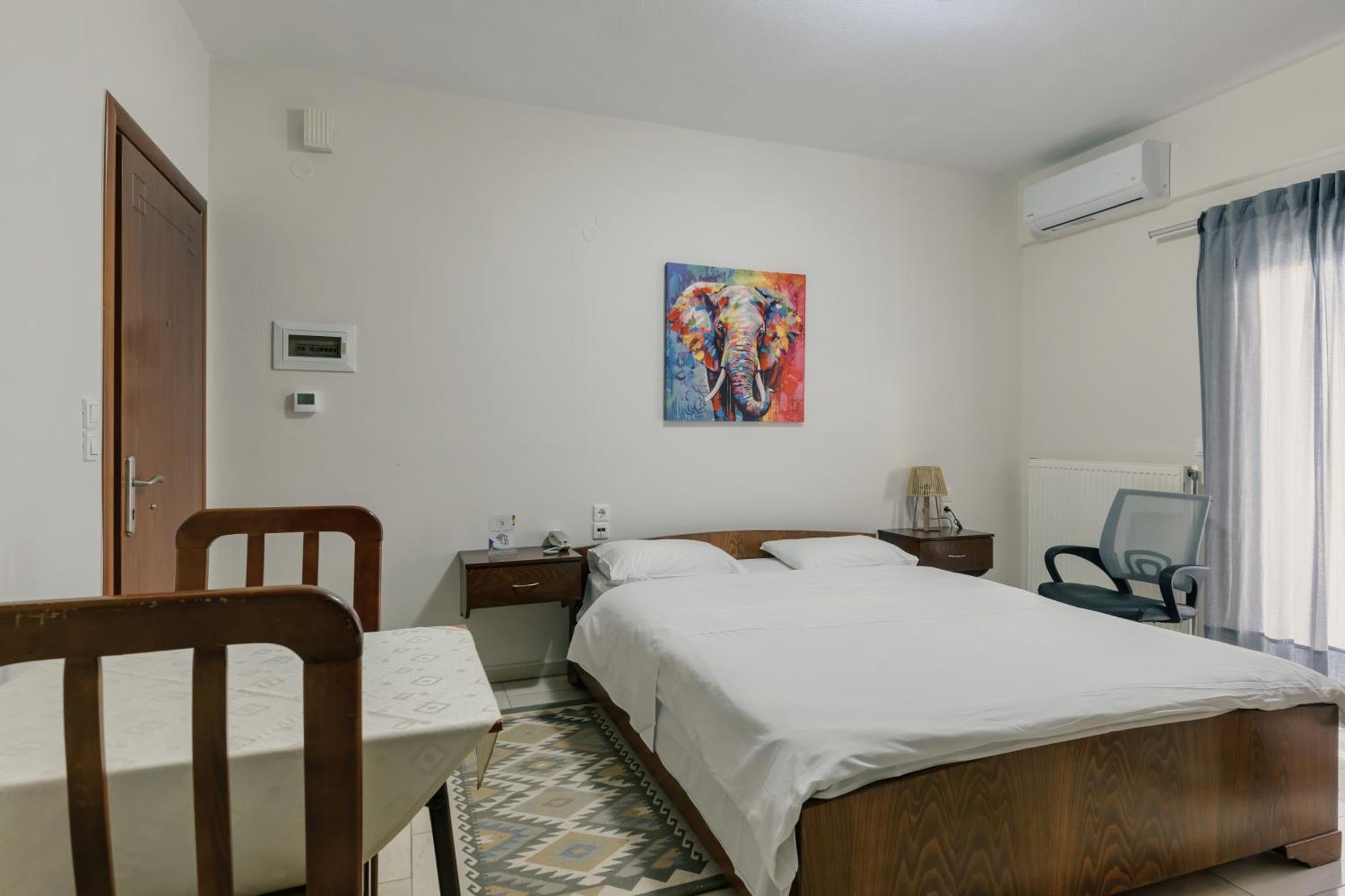 O Fotis Studios & Apartments ヨアニナ エクステリア 写真