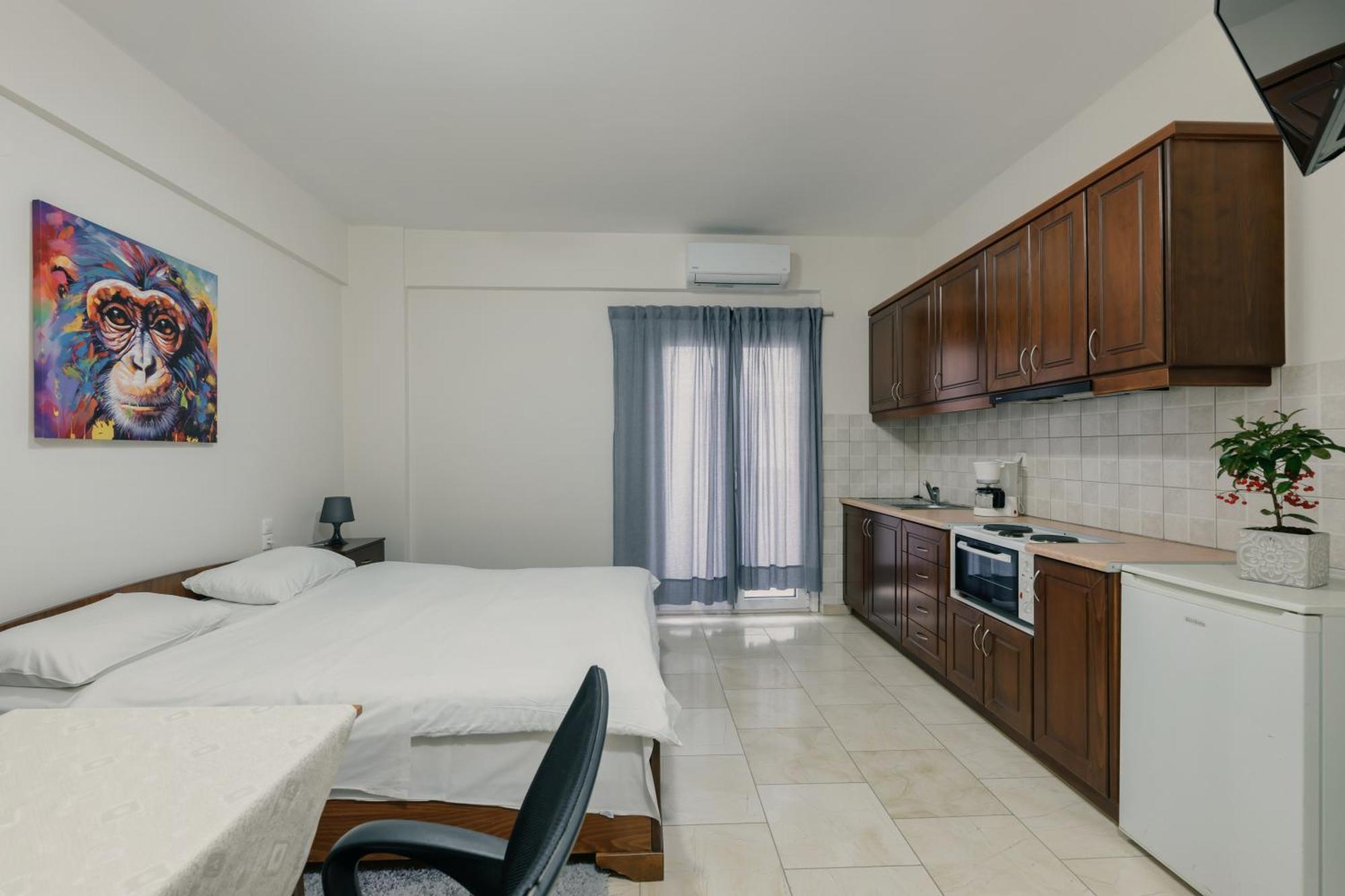 O Fotis Studios & Apartments ヨアニナ エクステリア 写真